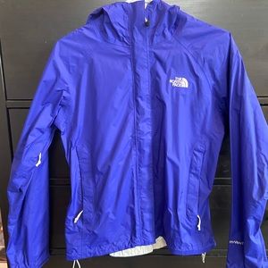 Women’s North Face windbreaker - great condition